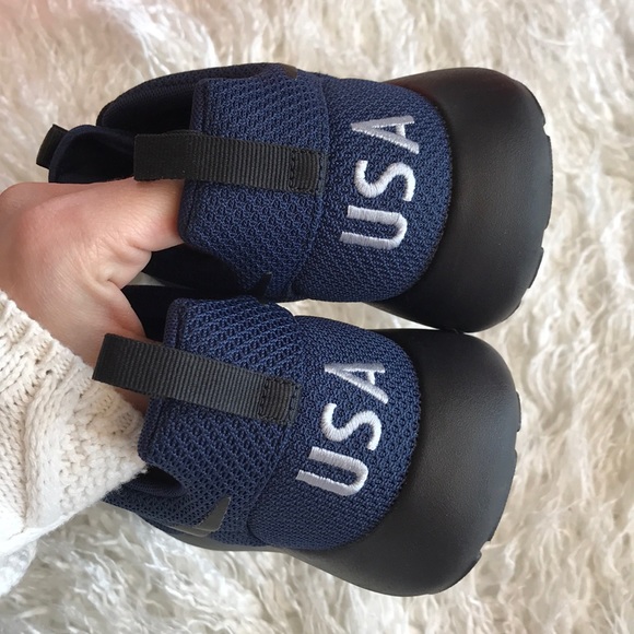 NWT Custom Nike ID Roshe One USA - Picture 3 of 7